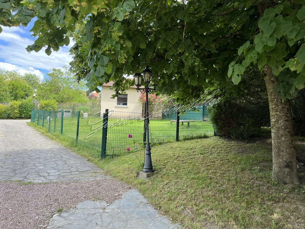 Maison à LA CHARITE-SUR-LOIRE