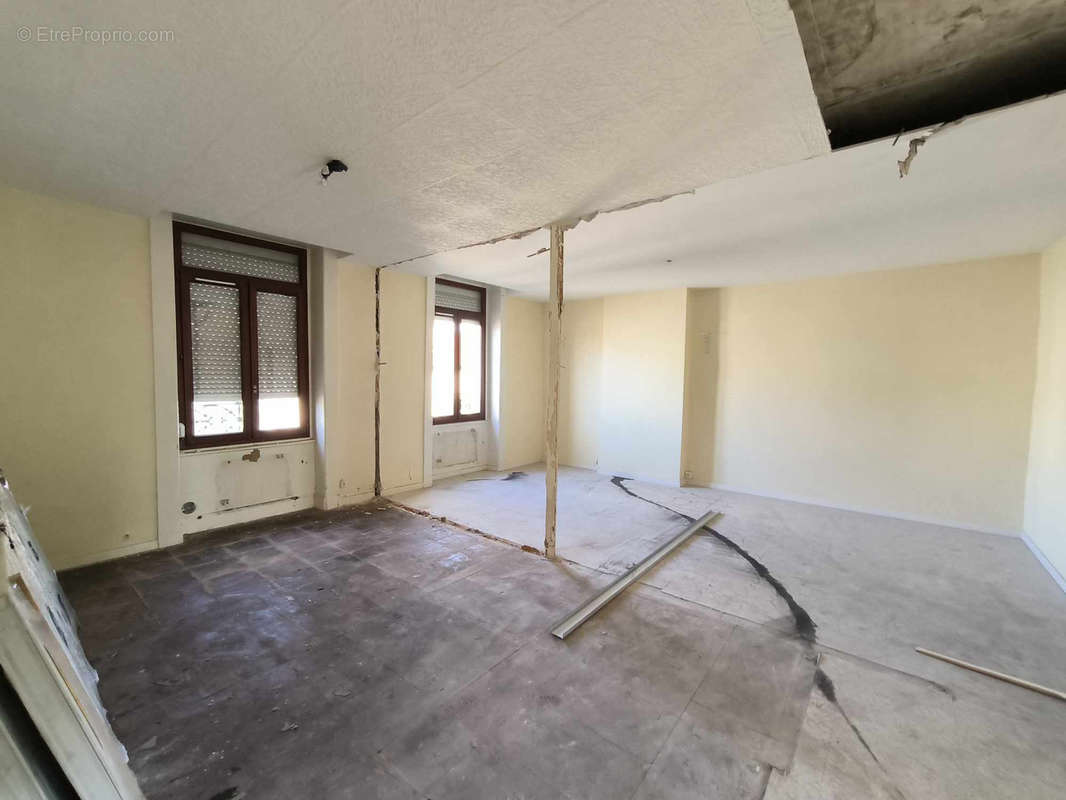 Appartement à SAINT-ETIENNE