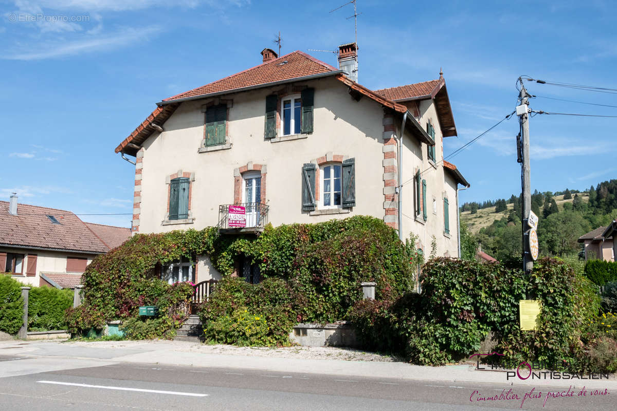 Appartement à PONTARLIER