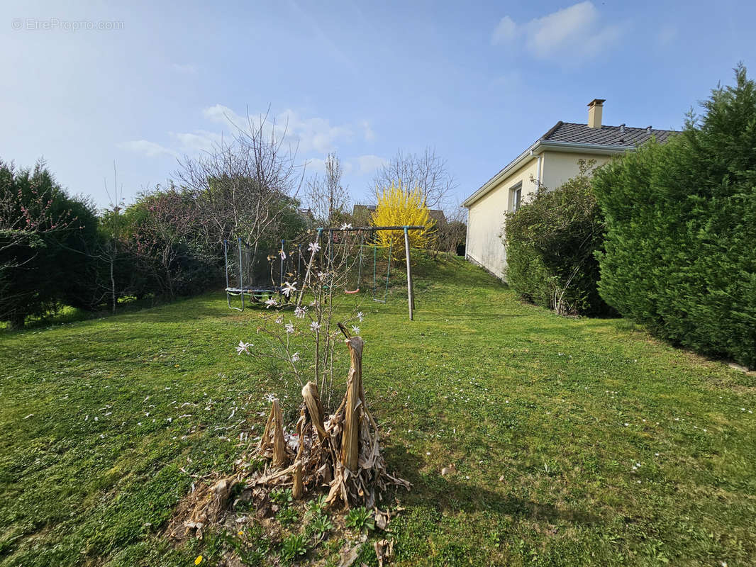 Maison à LUBERSAC