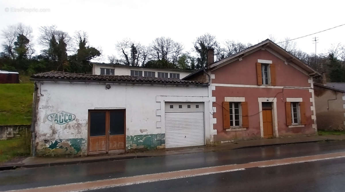 Maison à SAINT-MARTIN-DE-RIBERAC