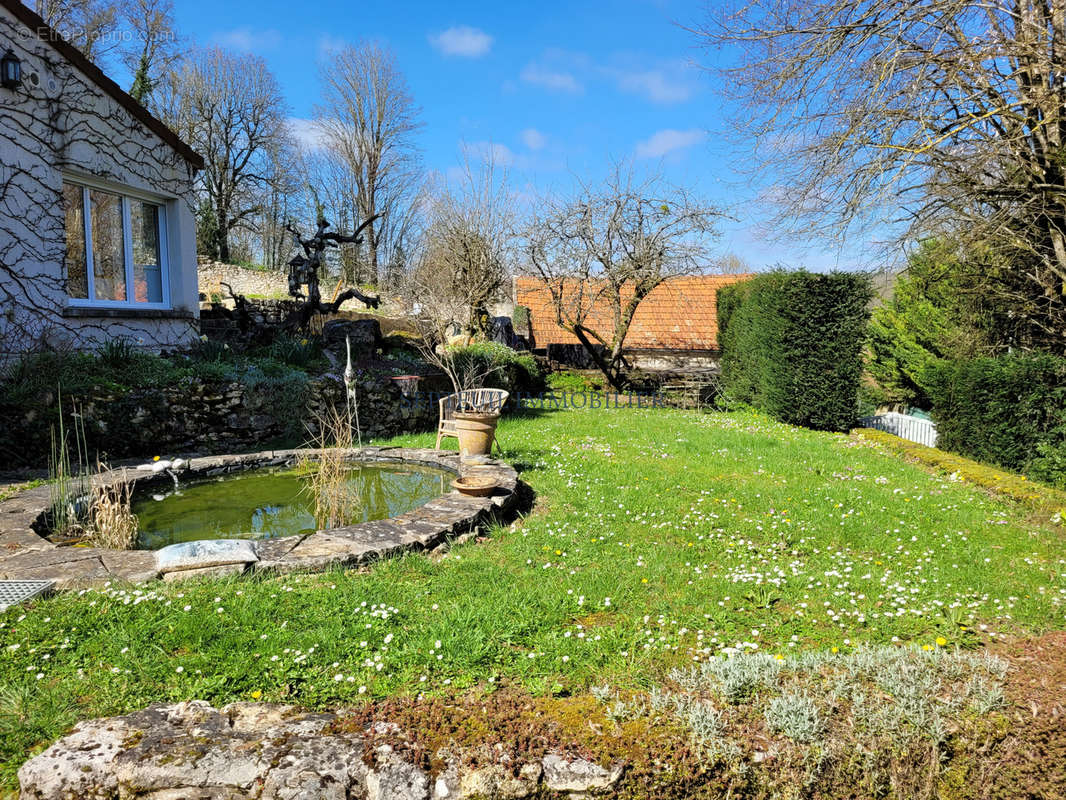 Maison à THOIRY