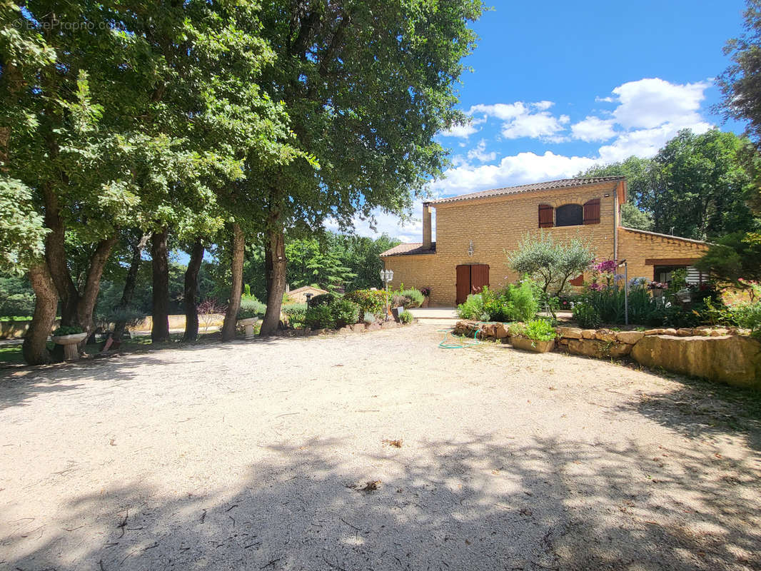 Maison à UZES