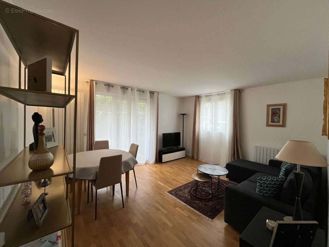 Appartement à RUEIL-MALMAISON