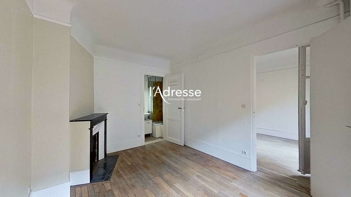 Appartement à PARIS-14E