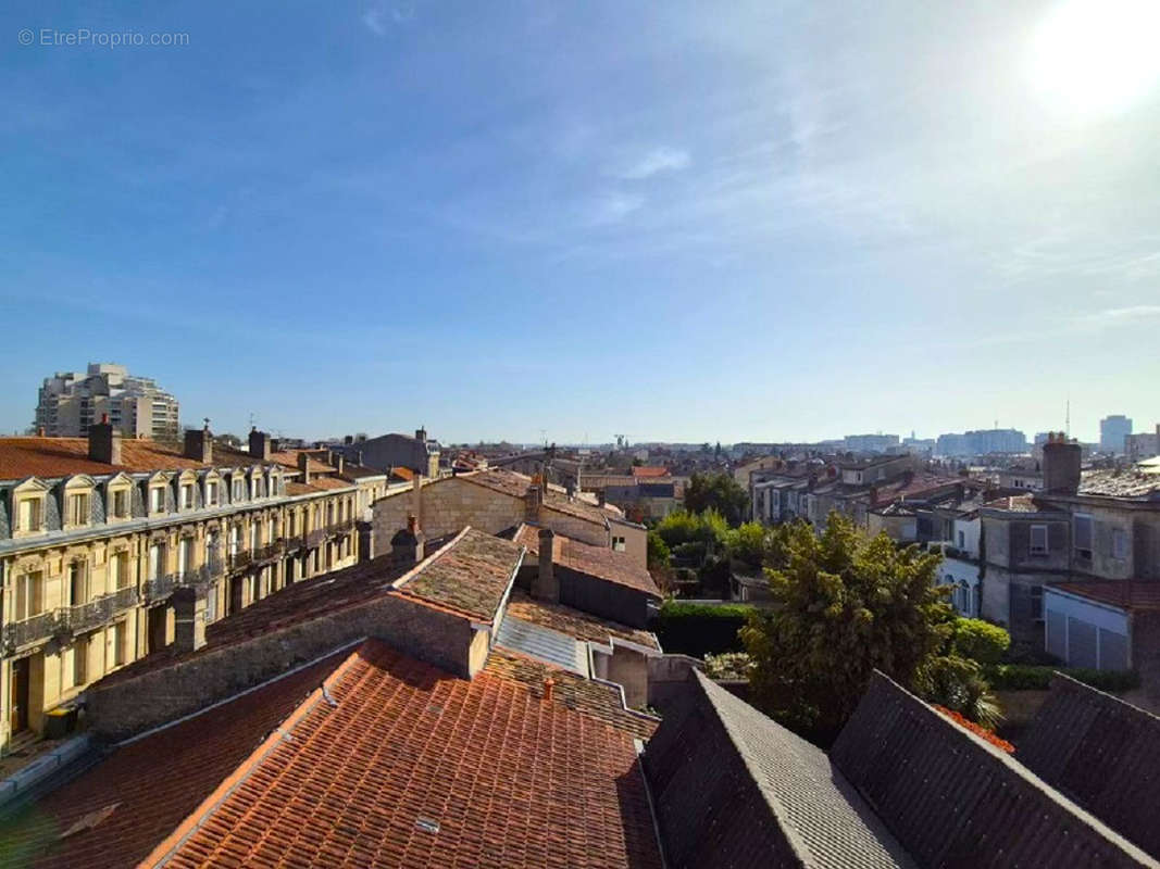 Appartement à BORDEAUX