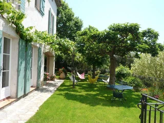 Maison à MOUGINS