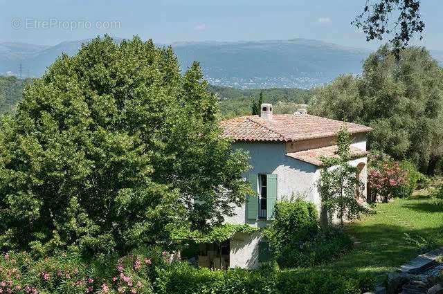 Maison à MOUGINS