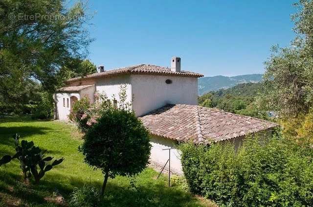 Maison à MOUGINS