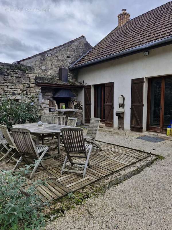 Maison à BOUZE-LES-BEAUNE