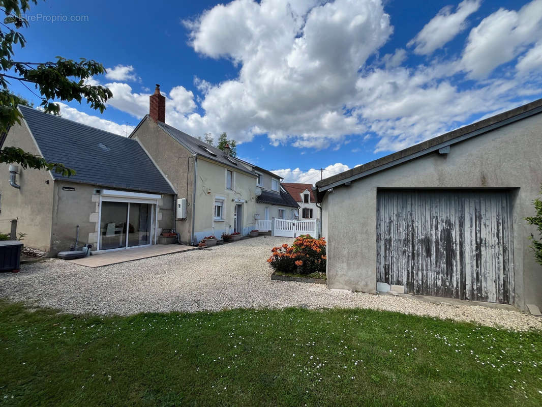 Maison à MAREUIL-SUR-ARNON