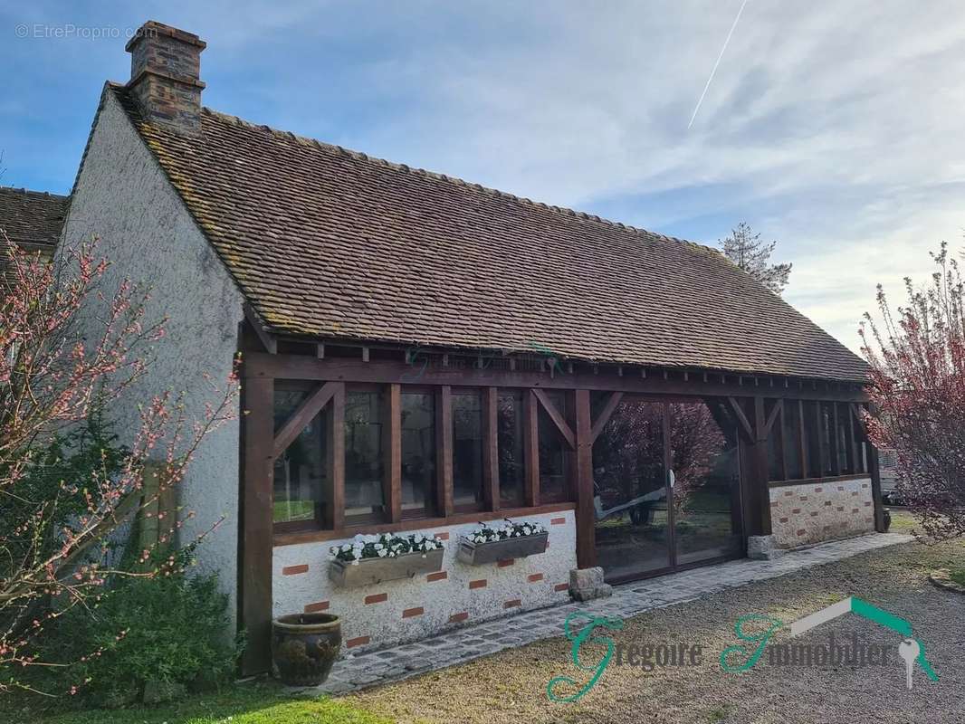 Maison à MONTIGNY-SUR-LOING