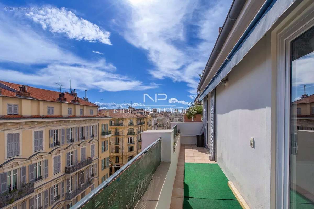 Appartement à NICE