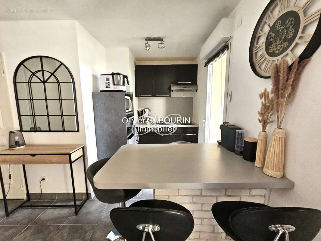 Appartement à ROQUEBRUNE-SUR-ARGENS