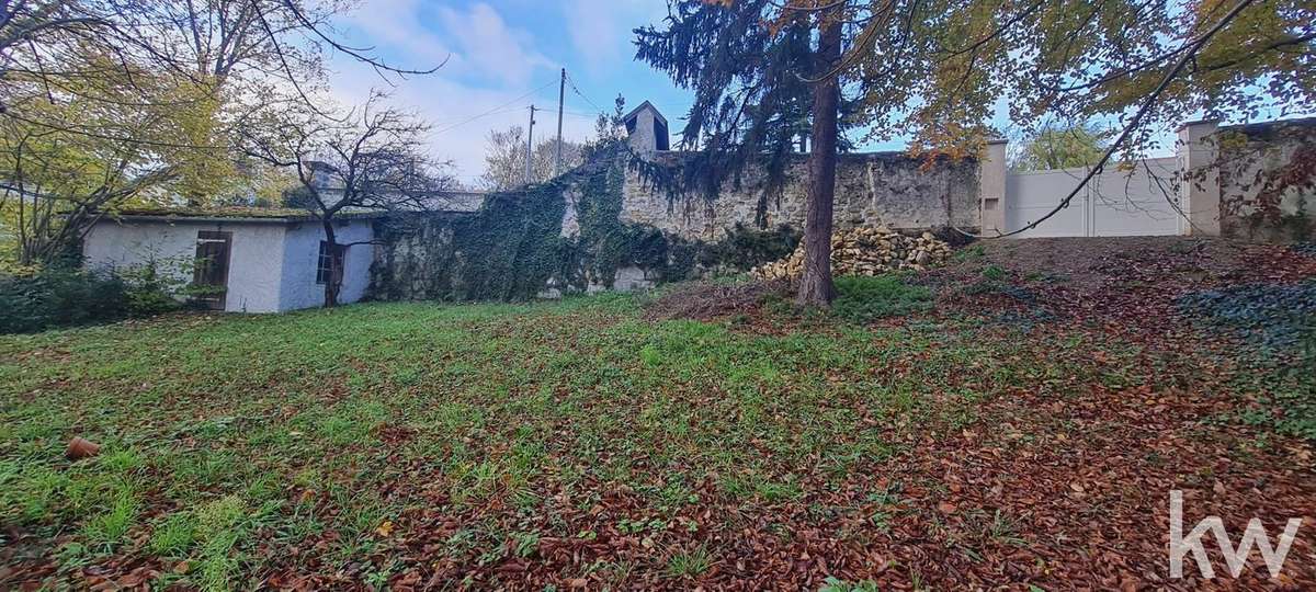 Terrain à VAUX-SUR-SEINE