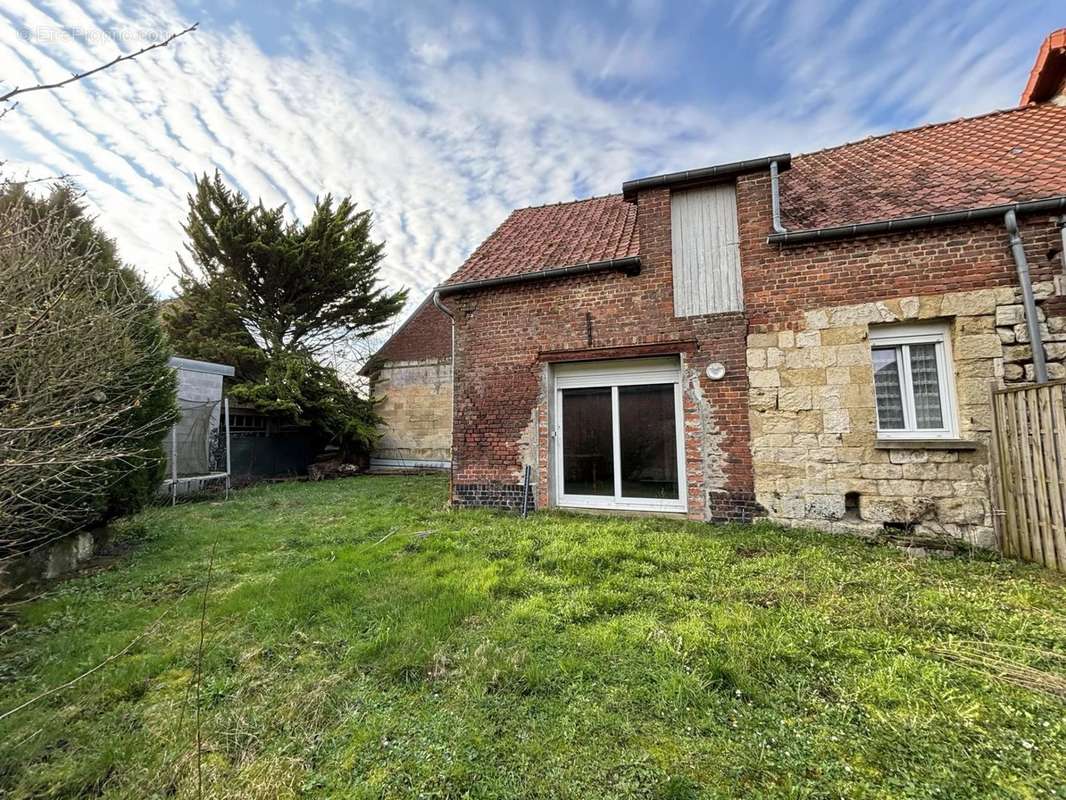 Maison à SAINT-QUENTIN