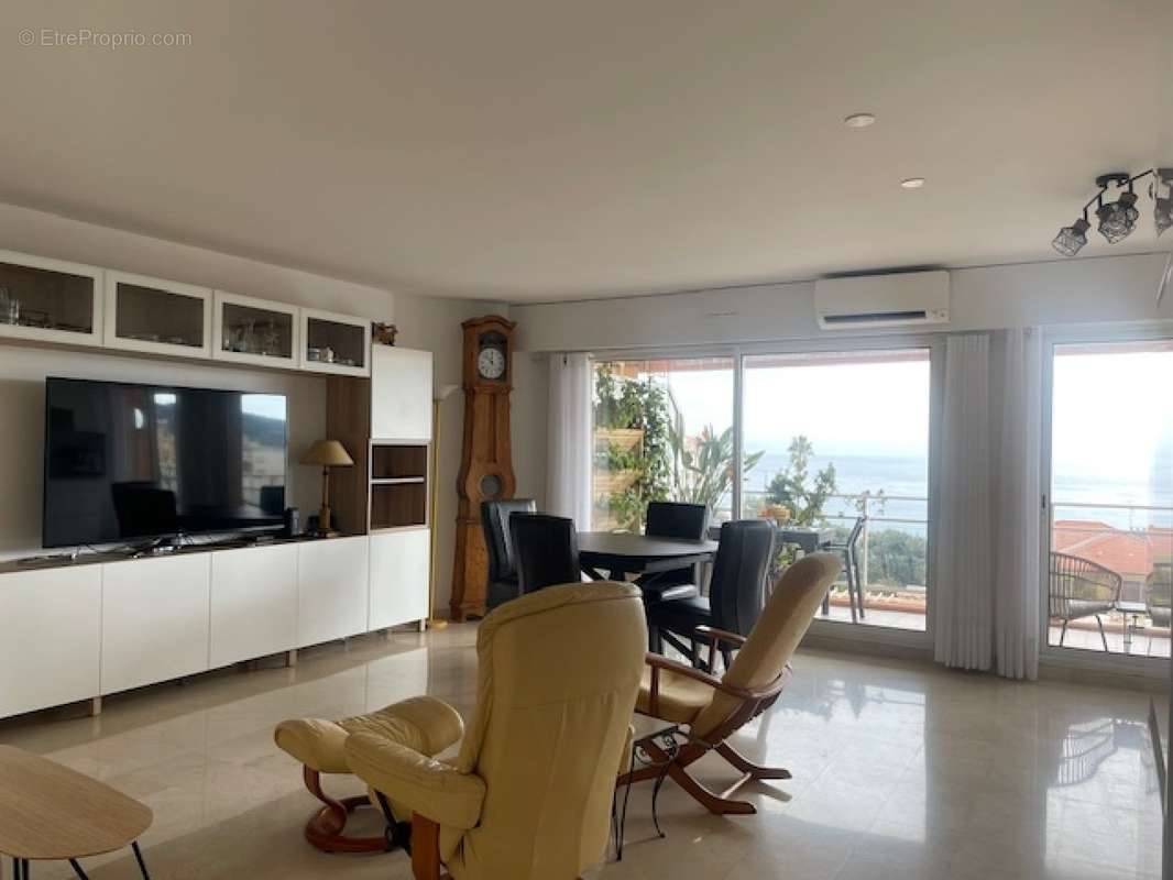 Appartement à ROQUEBRUNE-CAP-MARTIN