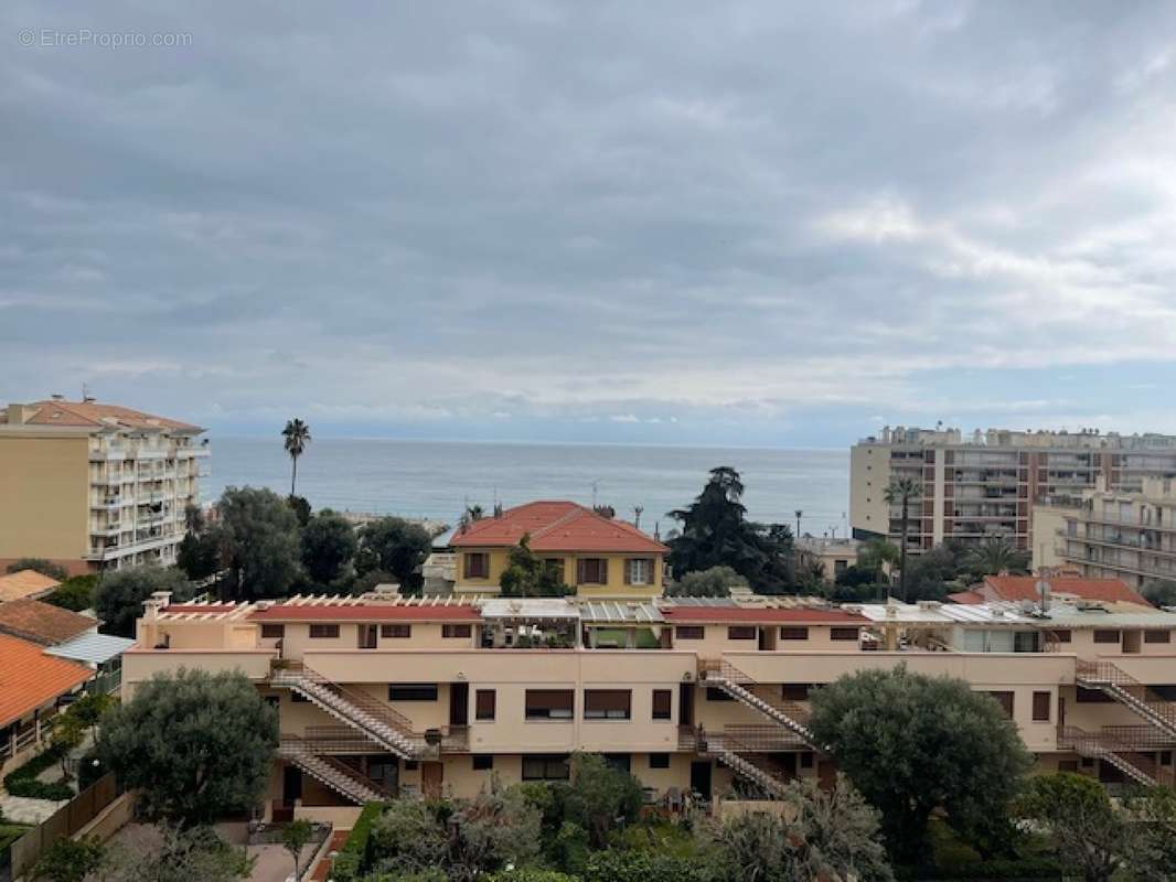 Appartement à ROQUEBRUNE-CAP-MARTIN