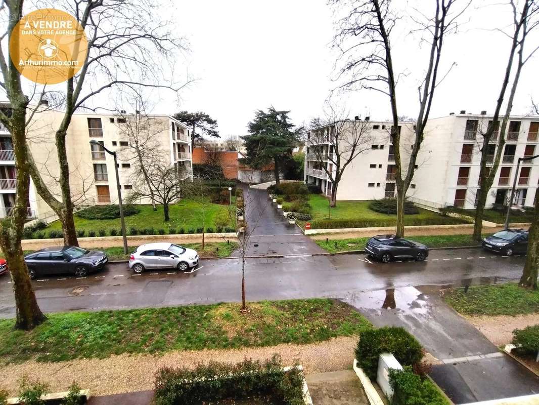 Appartement à MAISONS-LAFFITTE