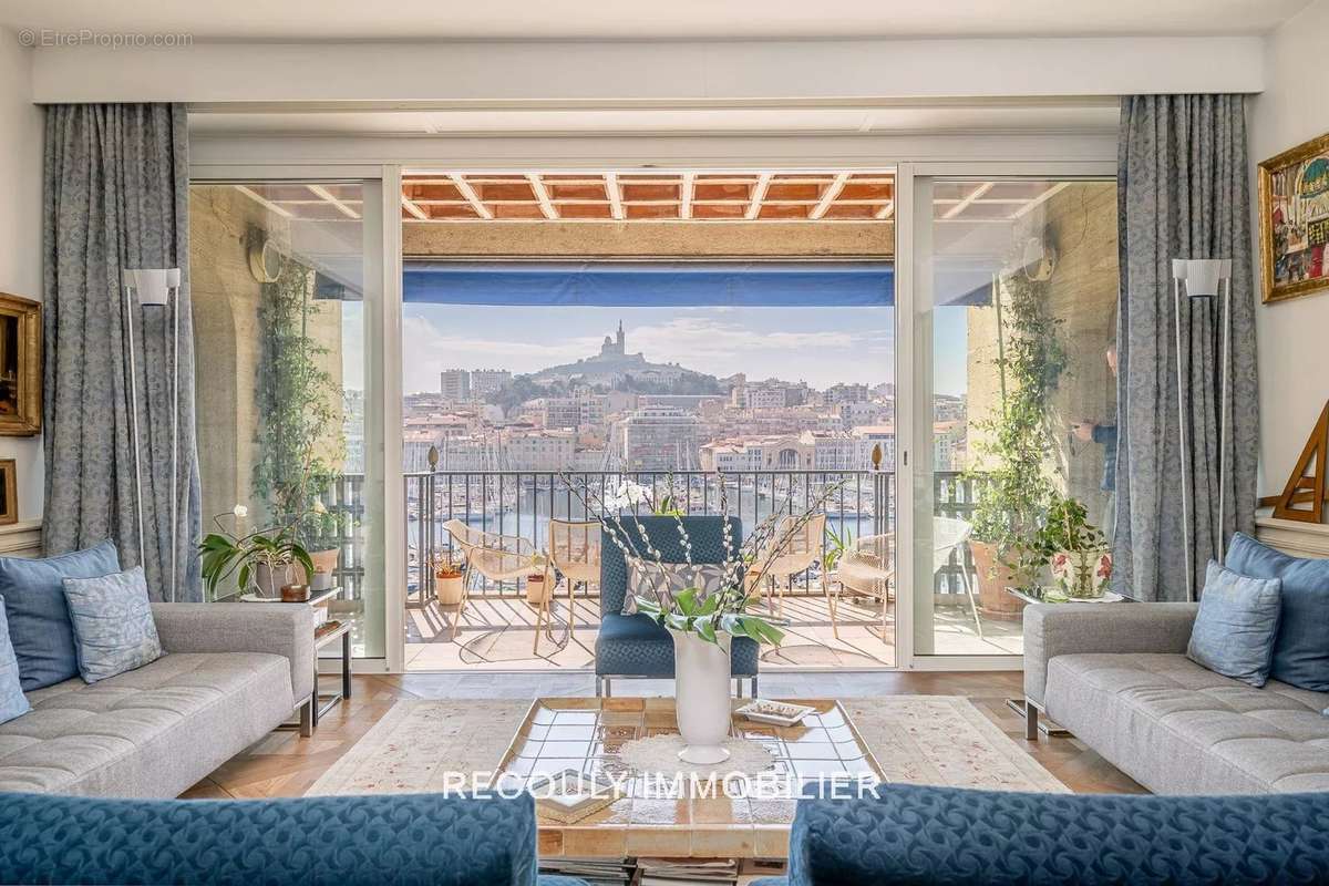 Appartement à MARSEILLE-2E