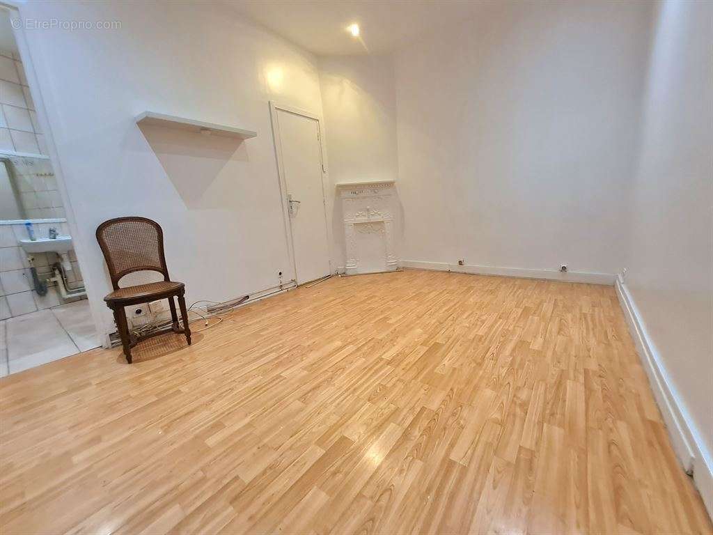 Appartement à PARIS-19E