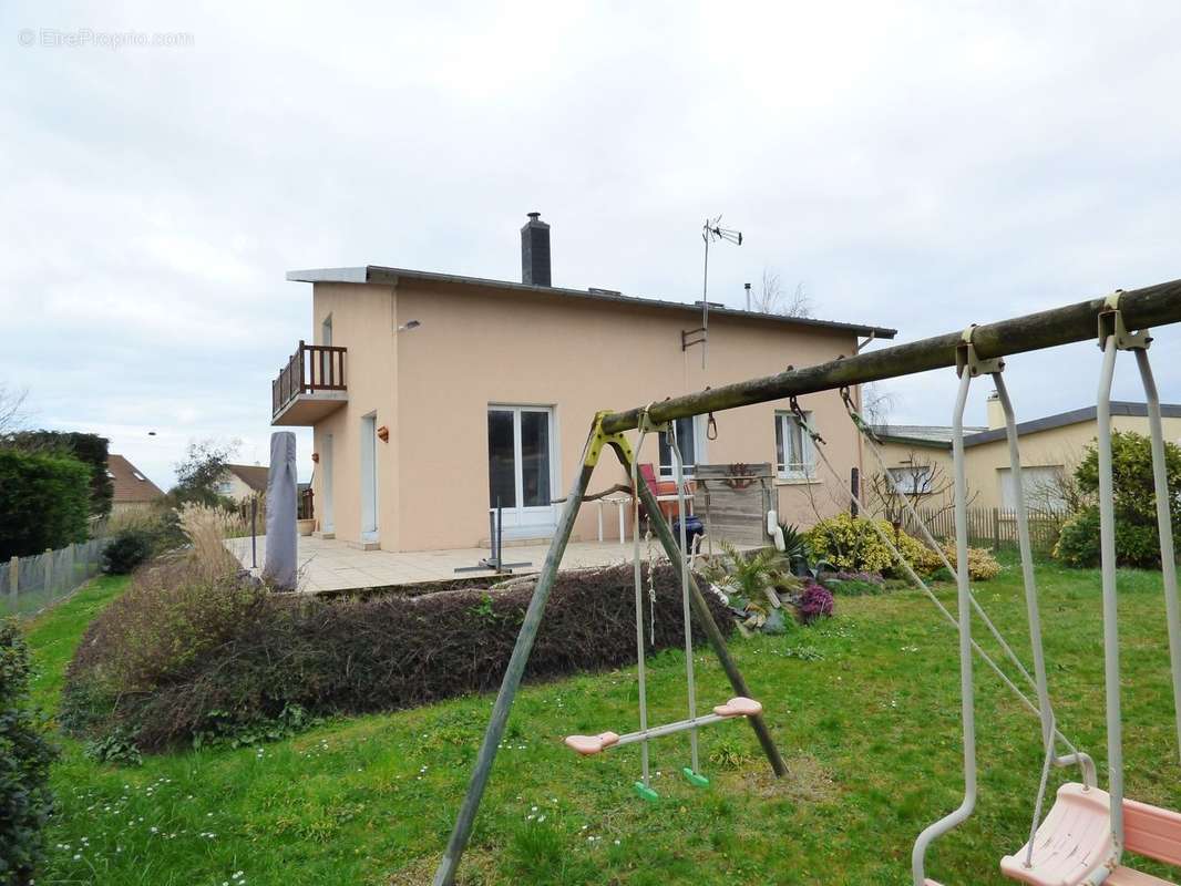 Maison à BRETTEVILLE-SUR-AY