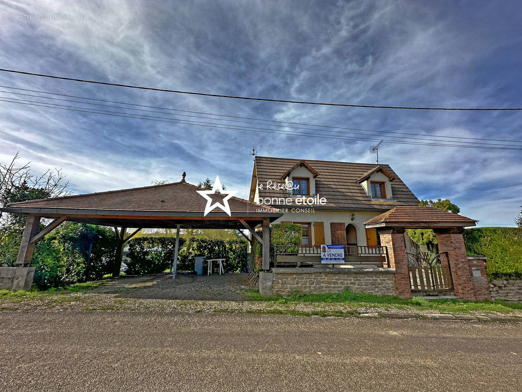 Maison à LEFFONDS