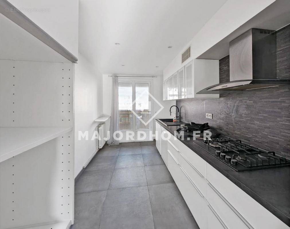 Appartement à MARSEILLE-13E