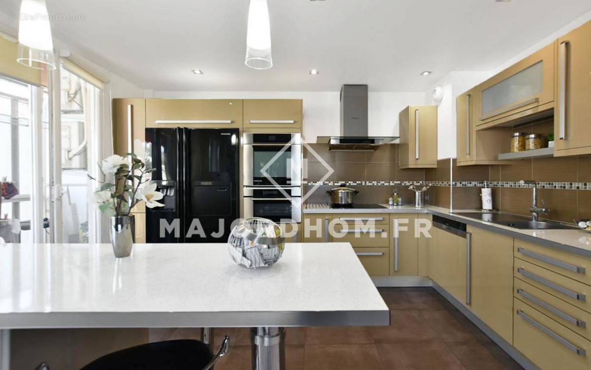 Appartement à MARSEILLE-9E