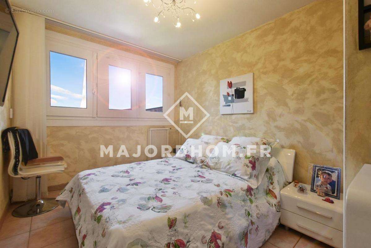 Appartement à MARSEILLE-9E