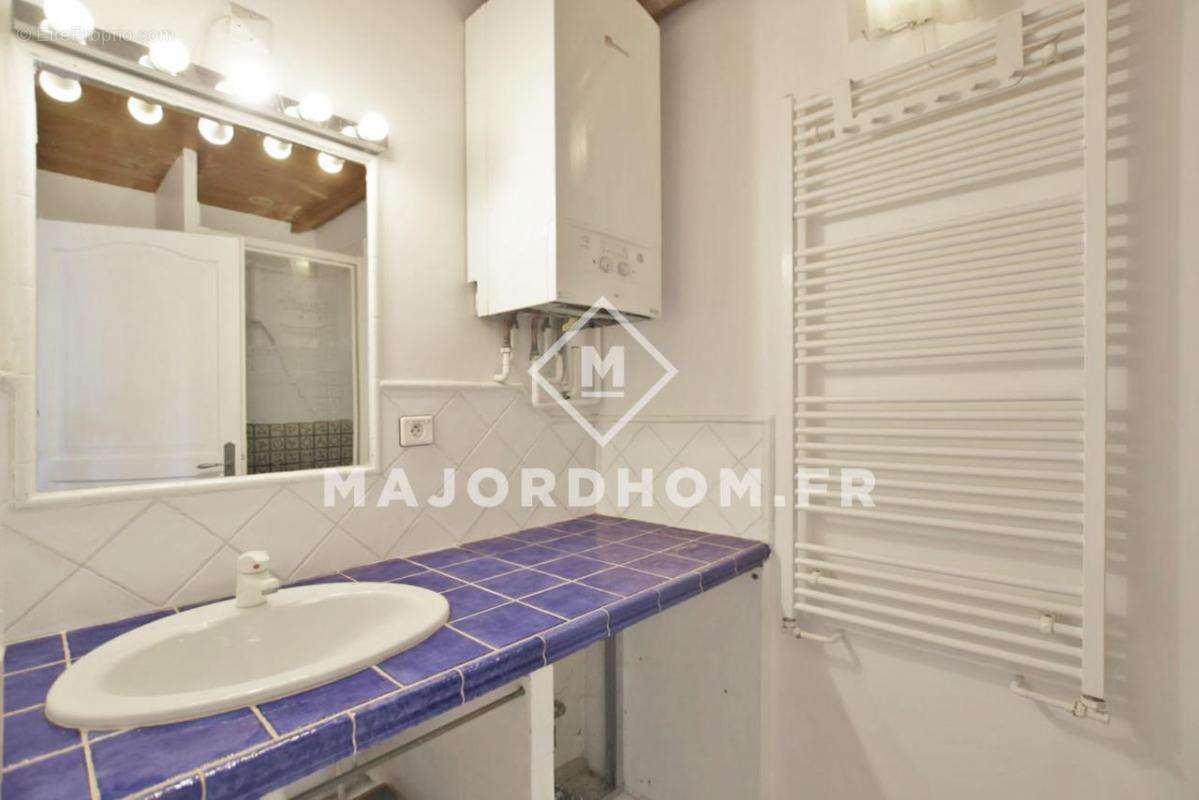 Appartement à MARSEILLE-9E