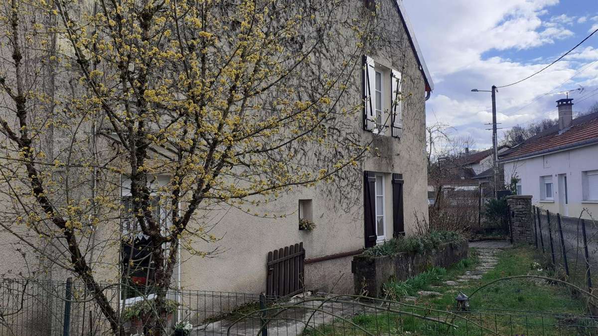 Maison à SCEY-SUR-SAONE-ET-SAINT-ALBIN