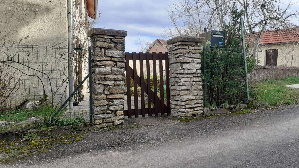 Maison à SCEY-SUR-SAONE-ET-SAINT-ALBIN