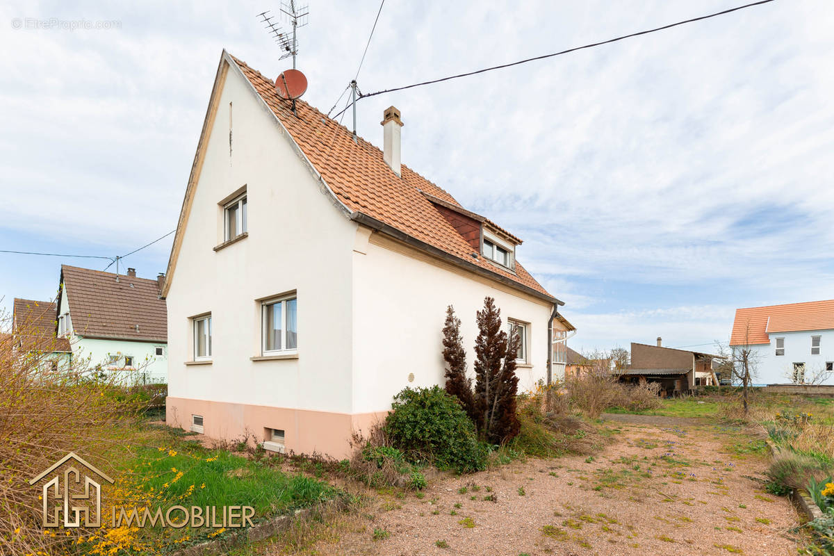 Maison à SAINTE-CROIX-EN-PLAINE