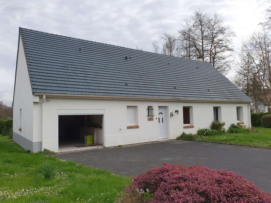 Maison à FONTAINE-SUR-SOMME