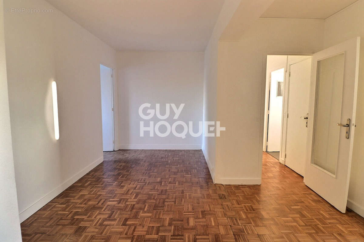 Appartement à AUBERVILLIERS