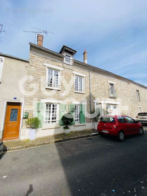 Maison à MORET-SUR-LOING