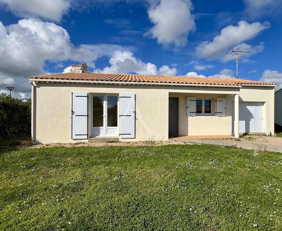 Maison à TALMONT-SAINT-HILAIRE