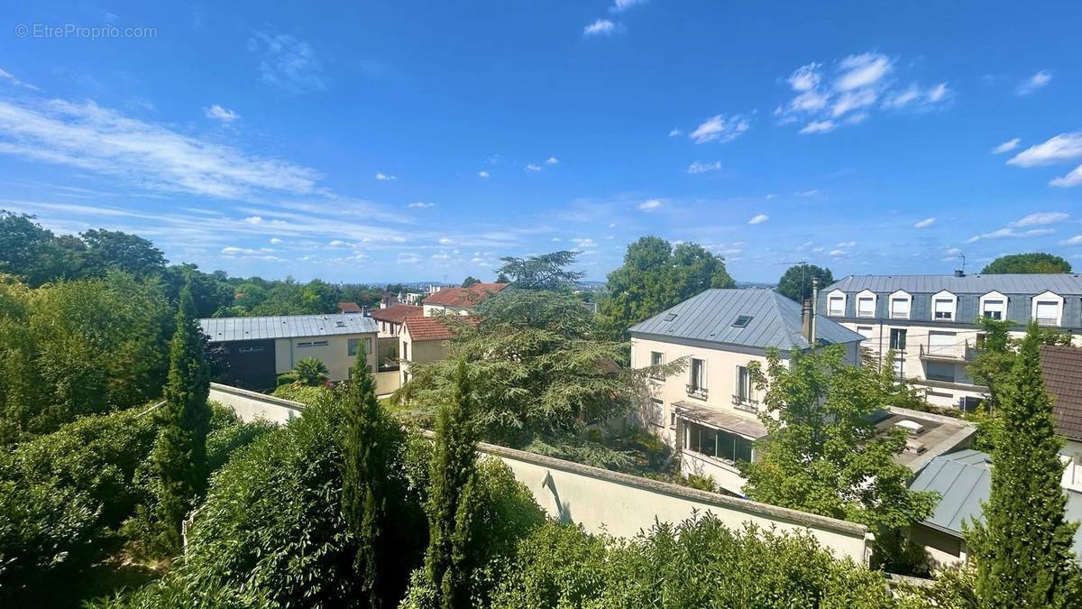 Appartement à LE RAINCY