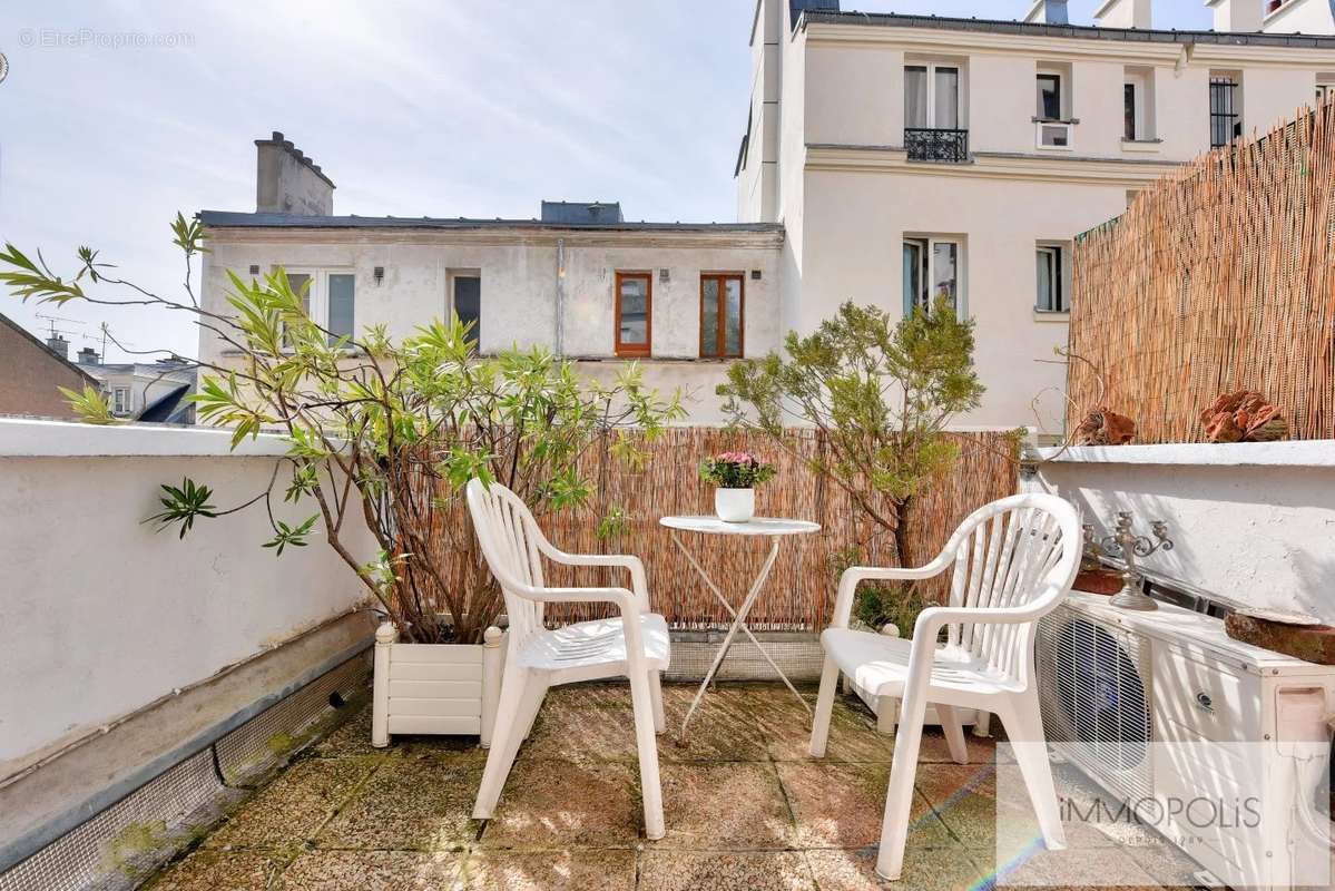 Appartement à PARIS-18E