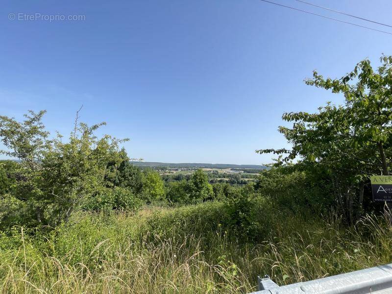 Terrain à FRENEUSE