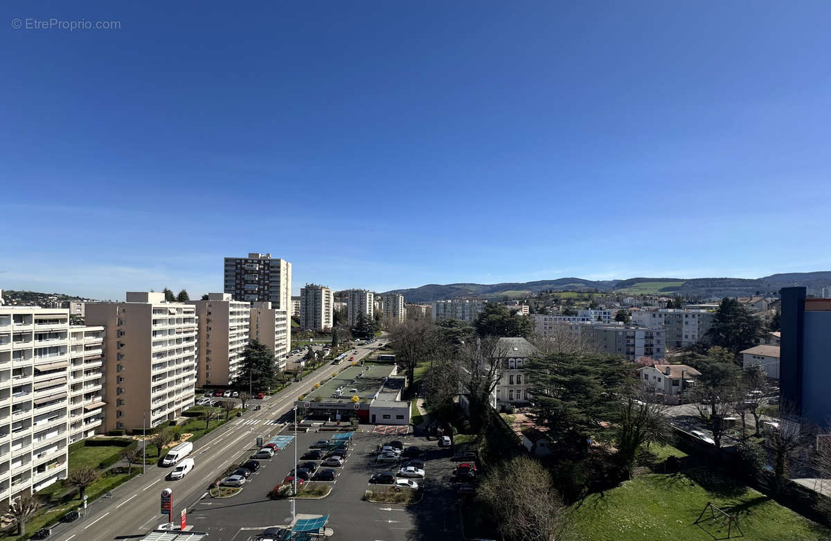 Appartement à SAINT-ETIENNE