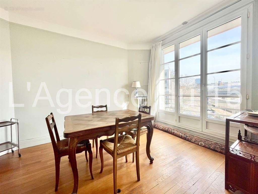 Appartement à ISSY-LES-MOULINEAUX