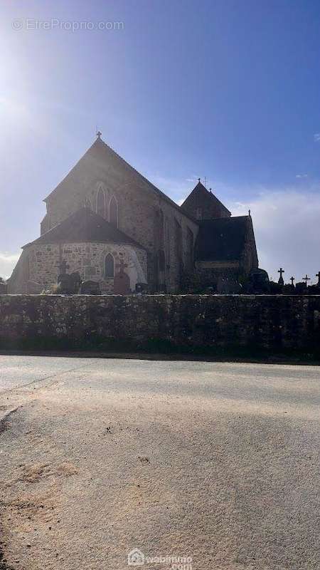 Terrain à LES MOITIERS-D&#039;ALLONNE