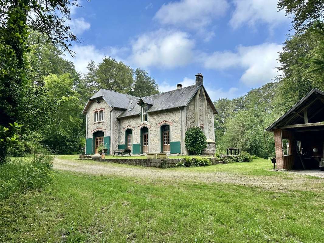 Maison à SAINT-SAUVEUR-LE-VICOMTE