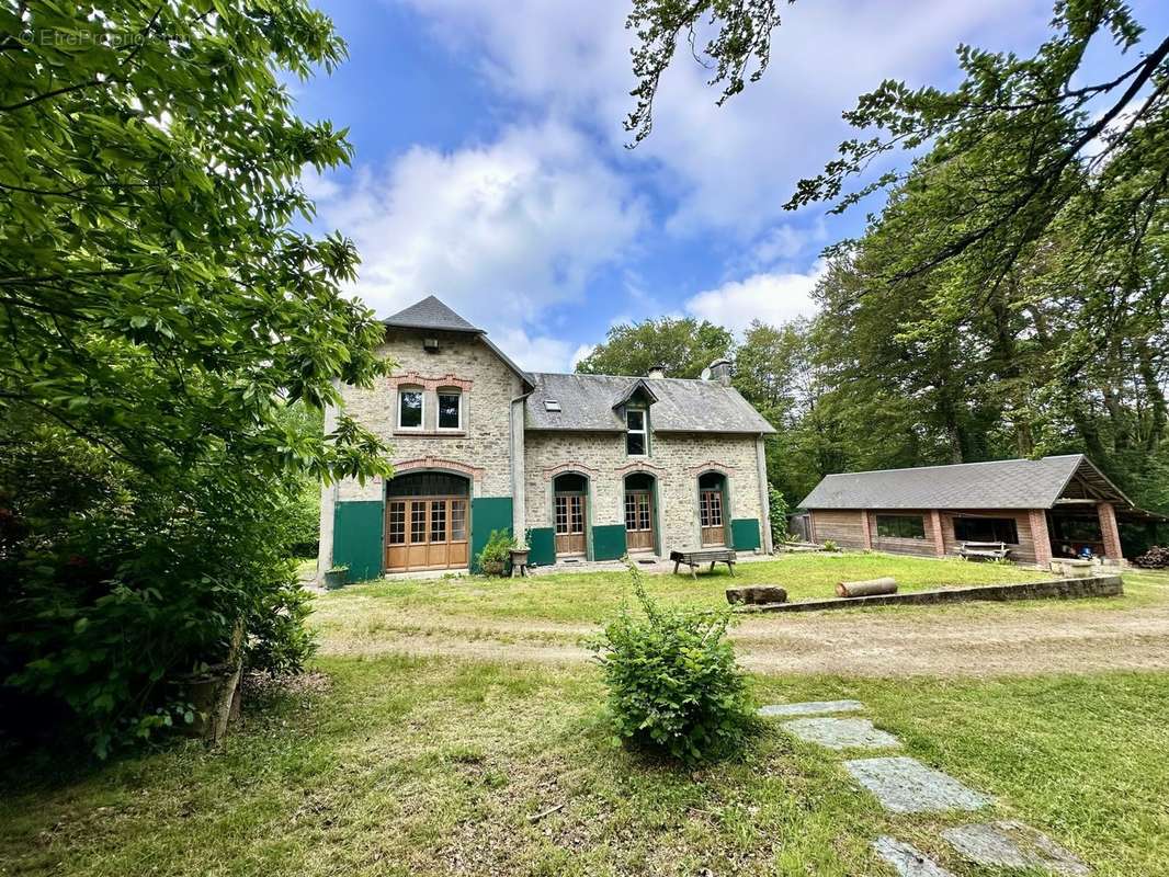 Maison à SAINT-SAUVEUR-LE-VICOMTE