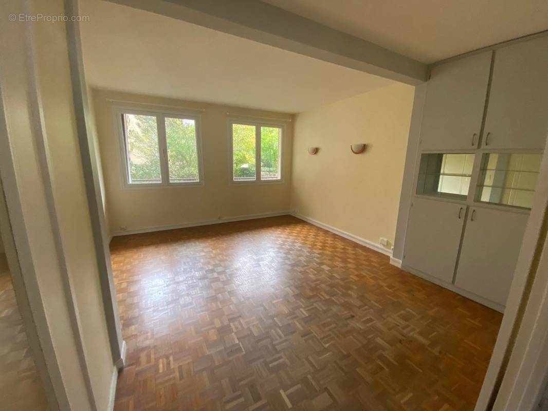 Appartement à COLOMBES