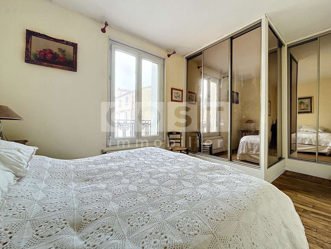 Appartement à COURBEVOIE