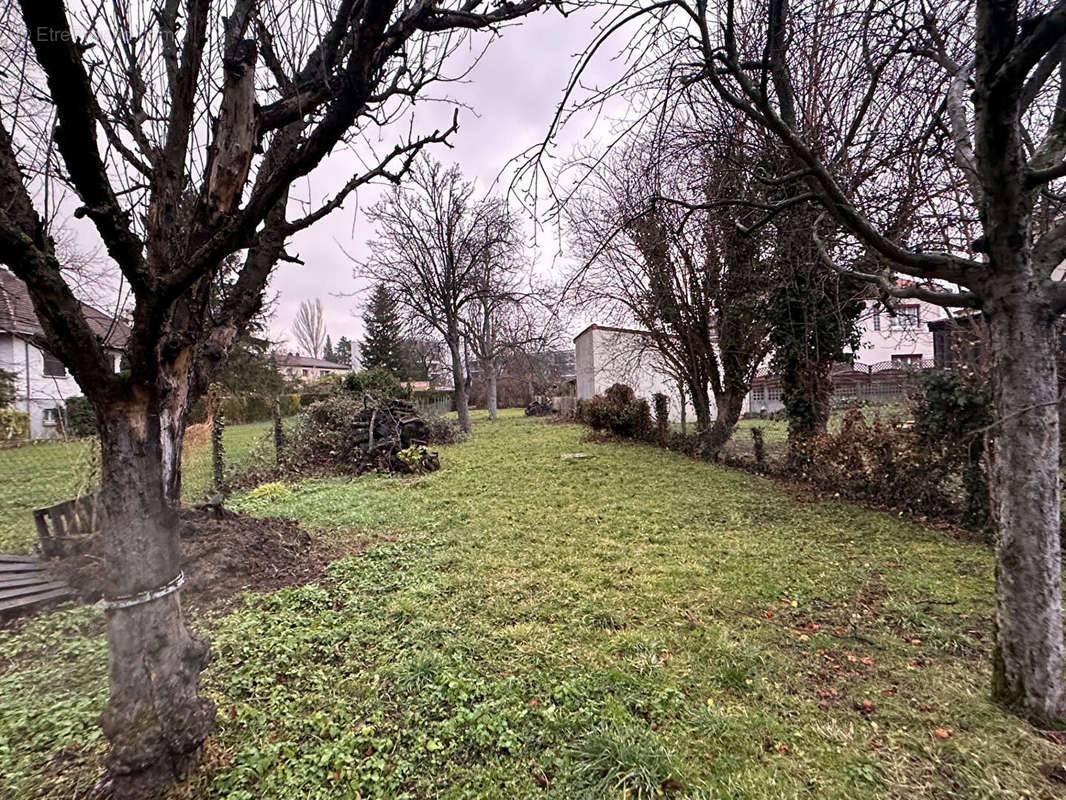 Terrain à CLERMONT-FERRAND