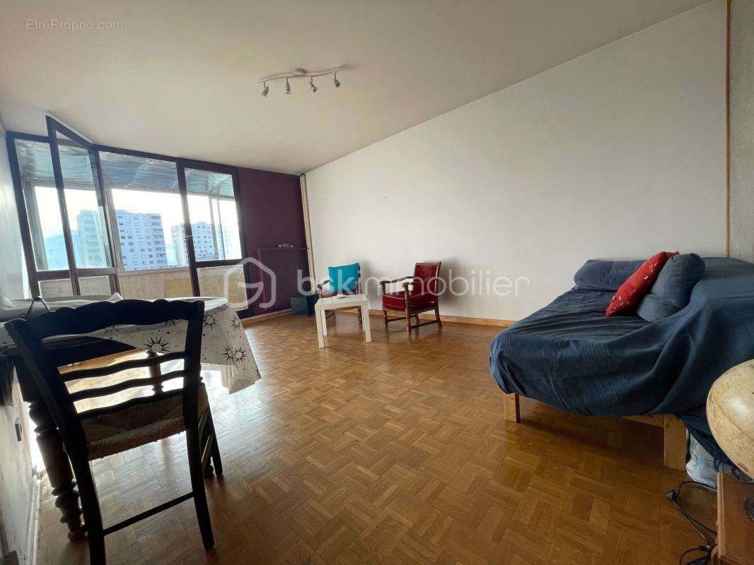 Appartement à ECHIROLLES